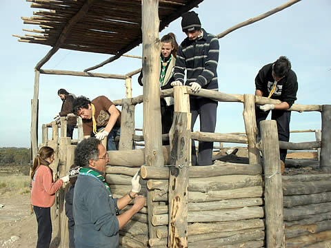 Construcción del mirador norte de la Estancia La Malvina