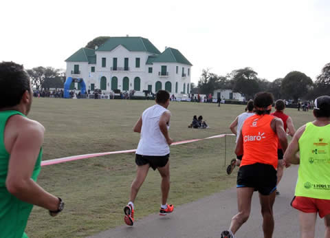 El atletismo y la música reunió a miles de personas en Parque Luro