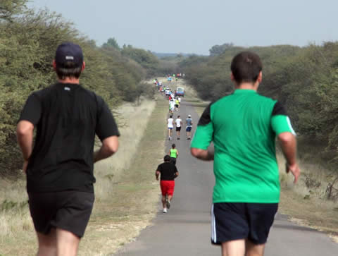 El atletismo y la música reunió a miles de personas en Parque Luro