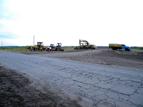 REGION® también estuvo en enero en la zona de obras de la Ruta 70, tomando fotografias y dialogando con empleados de la empresa que tendría a su cargo la repavimentación del tramo mencionado.