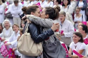 Casamiento express para el turismo LGBT y extranjero