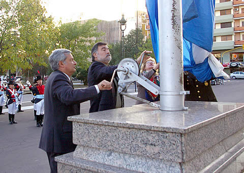 Izamiento del Pabellón Nacional